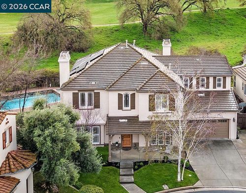 7560 Prestwick Ct, Gilroy, CA, 95020-3071 | Card Image