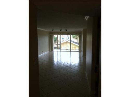 215-3029 Riverside Dr, Coral Springs, FL, 33065-5504 | Card Image