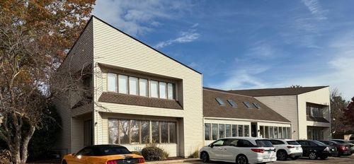 8-6006 Strathmoor Dr, ROCKFORD, IL, 61107-5274 | Card Image