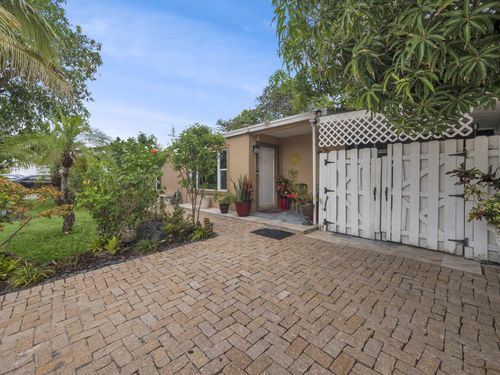 294 Ne 45th Ct, Deerfield Beach, FL, 33064-3437 | Card Image