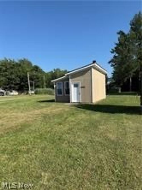 4394 Lake Road N, Geneva, OH, 44041 | Card Image