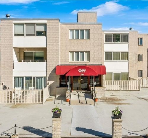 apt-309-520 Meredith Ln, Cuyahoga Falls, OH, 44223-2571 | Card Image