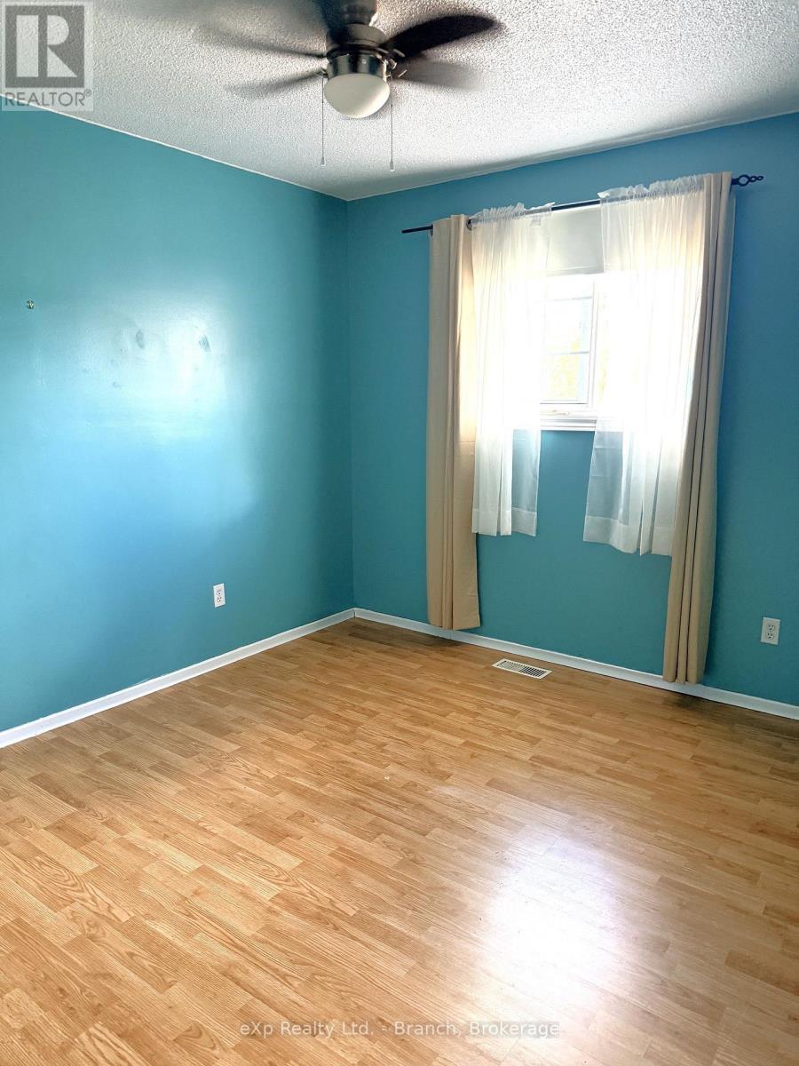 Residential in Kapuskasing (Fauquier) 3