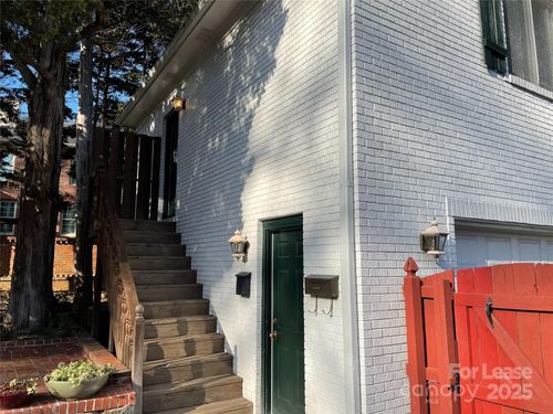 1330 Cedar Ln, Charlotte, NC, 28226-5102 | Card Image
