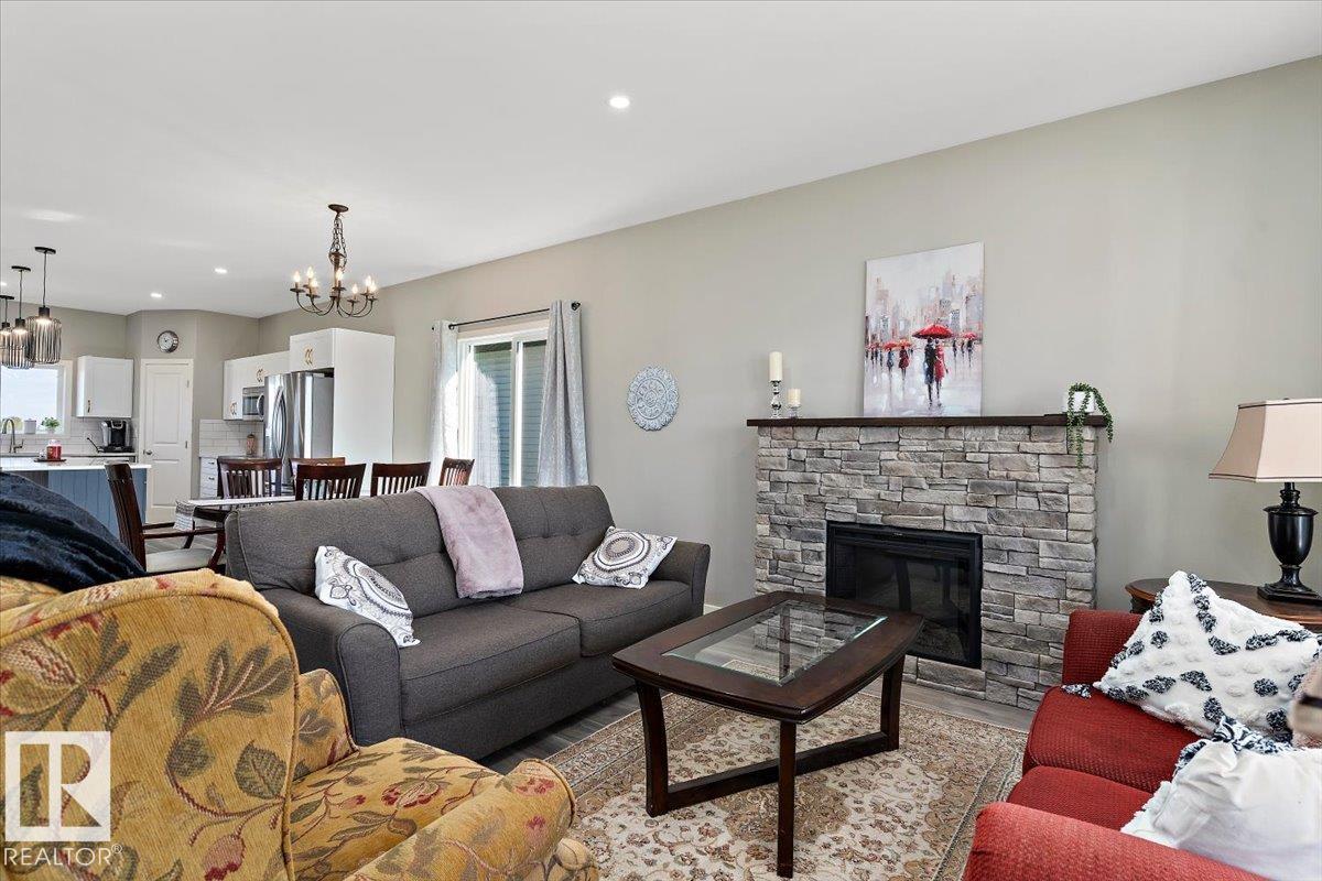 Residential in Tofield 5