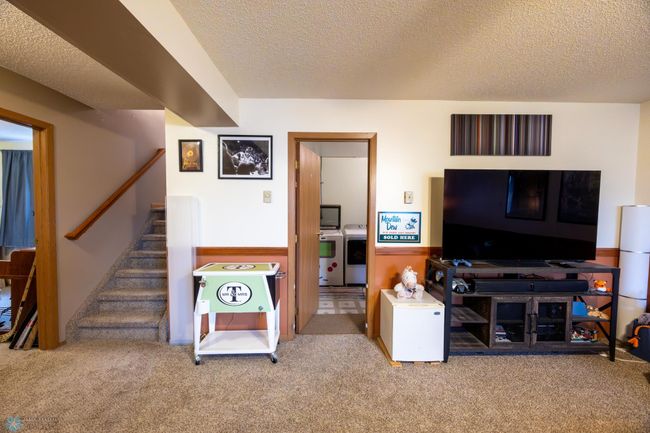Entrance to Laundry & Utility Room | Image 18