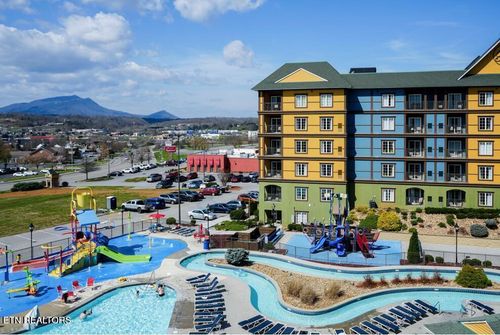 2212-225 Collier Dr, Sevierville, TN, 37862-6911 | Card Image