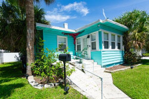 305 N Lakeside Dr, Lake Worth Beach, FL, 33460-3512 | Card Image