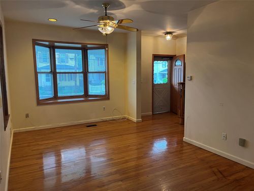 20 Demarest Ave, West Haverstraw, NY, 10993-1314 | Card Image