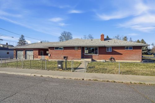 1110 W Queen Ave, Spokane, WA, 99205 | Card Image