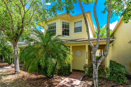 2558 Se Pineland Dr, Port St. Lucie, FL, 34952-8045 | Card Image