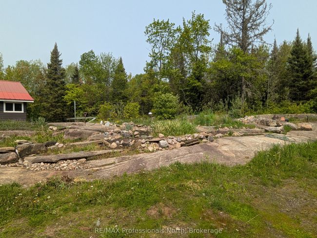 1408 Pearcely Rd, House other with 2 bedrooms, 1 bathrooms and 10 parking in Sundridge ON | Image 5