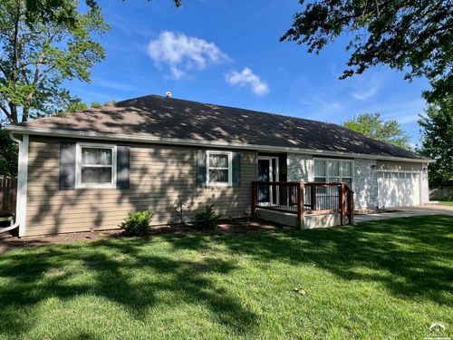 2413 Missouri St, Lawrence, KS, 66046-4457 | Card Image
