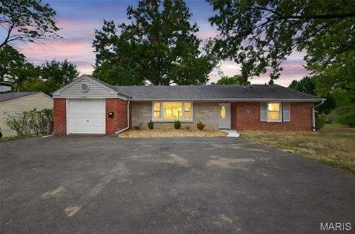 11922 Big Bend Rd, Kirkwood, MO, 63122-5555 | Card Image