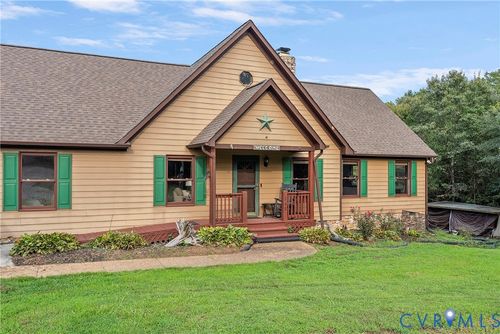949 Old Buckingham Rd, Cumberland, VA, 23040-2419 | Card Image