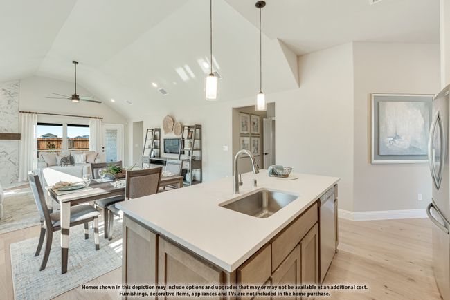 210 Comanche Trl, House other with 4 bedrooms, 3 bathrooms and null parking in Alvarado TX | Image 7