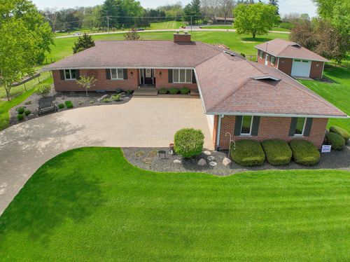 704 N 1st St, Elburn, IL, 60119-8913 | Card Image