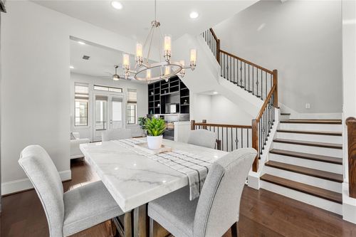 411 T C Jester Blvd, Houston, TX, 77007-1877 | Card Image