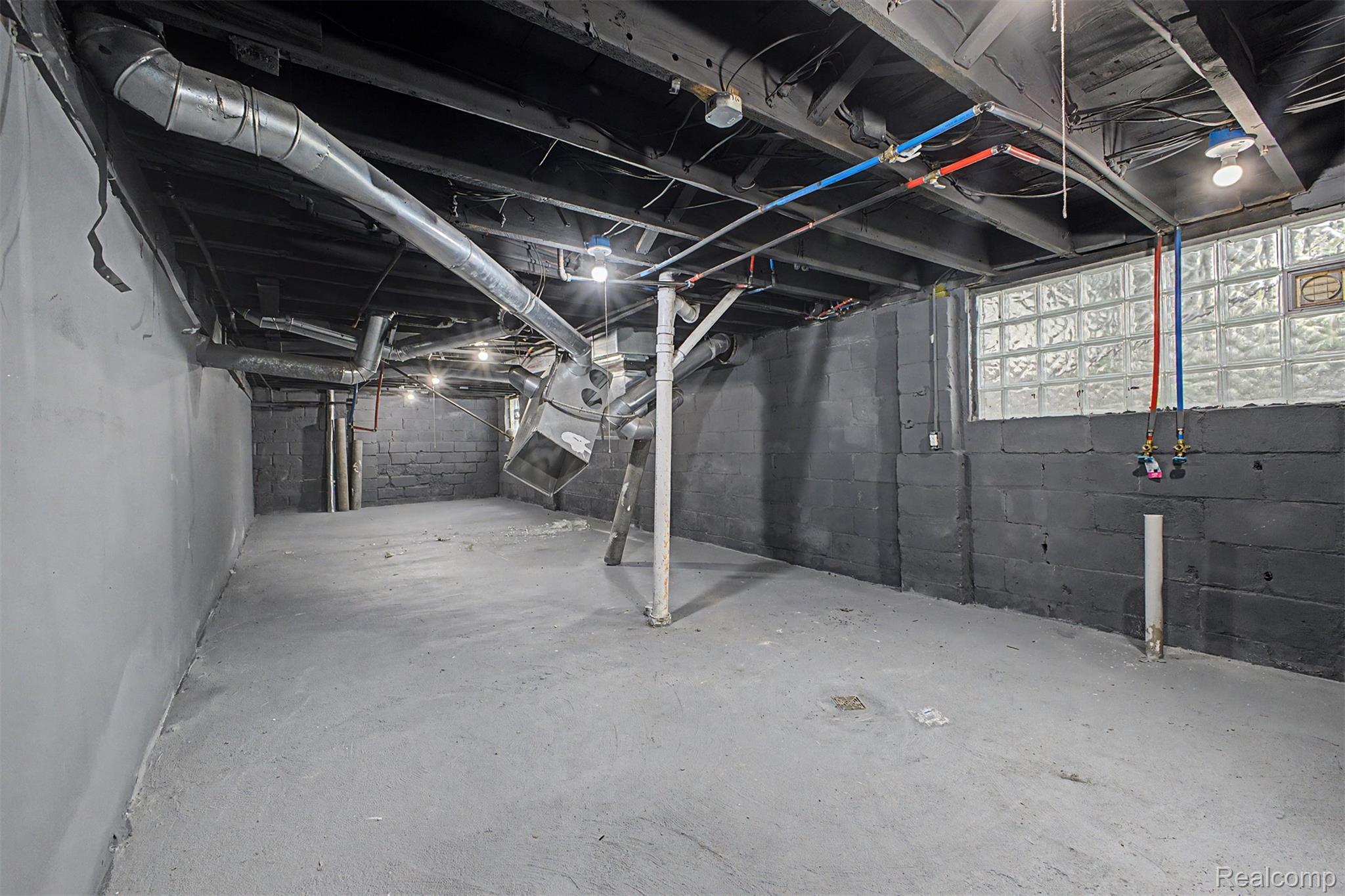 Residential Lease in Detroit 4