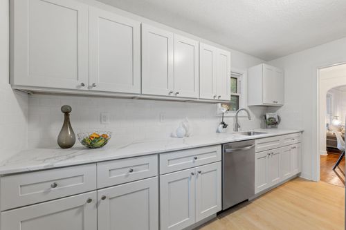 3738 Oliver Ave N, Minneapolis, MN, 55412-1932 | Card Image