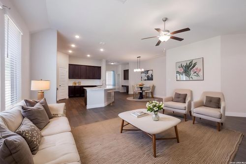 3935 Brazos Bnd, San Antonio, TX, 78245-5001 | Card Image