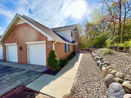 S77W19593 Lakewood Dr, Muskego, WI, 53150-7005 | Card Image