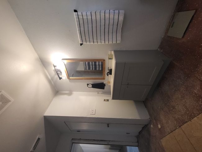 213 Hawthorne St, Home with 4 bedrooms, 1 bathrooms and null parking in Elkhart TX | Image 7