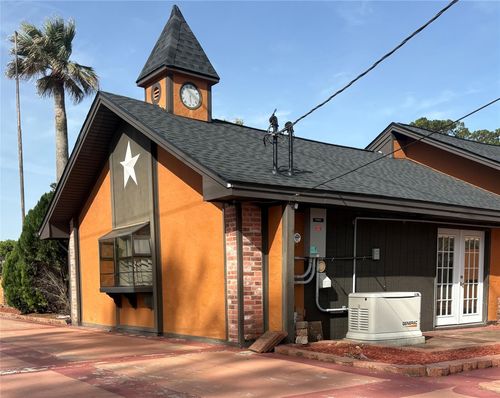 2013 Deats Rd, Dickinson, TX, 77539-4612 | Card Image