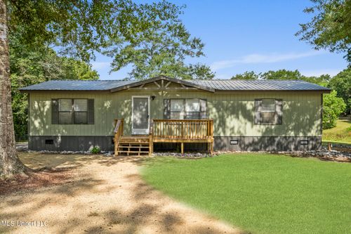 18320 Diamond Rd, Saucier, MS, 39574-8122 | Card Image