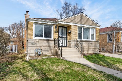 5201 Oak St, Bellwood, IL, 60104-1359 | Card Image