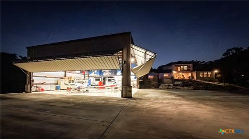 28 Boerne Stage Airfield, Boerne, TX, 78006-5157 | Card Image