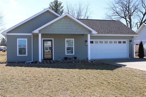 1502 W North 4th St, Shelbyville, IL, 62565-1233 | Card Image