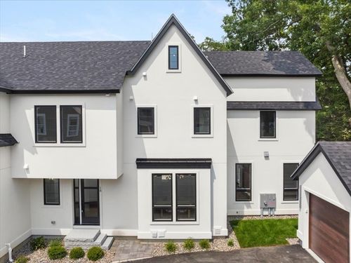 rear-18 Grant St, Needham, MA, 02492-2916 | Card Image