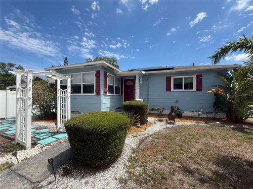 1428 38th Ave N, St Petersburg, FL, 33704-1047 | Card Image
