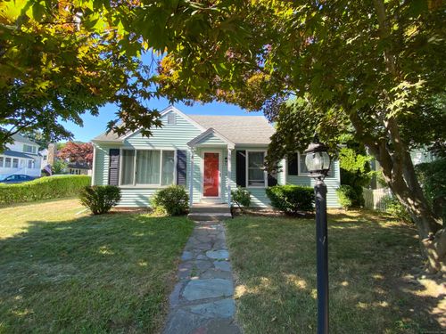 22 Menunketesuck Rd, Westbrook, CT, 06498-1720 | Card Image