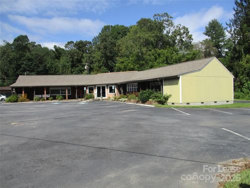508 W State St, Black Mountain, NC, 28711-2746 | Card Image