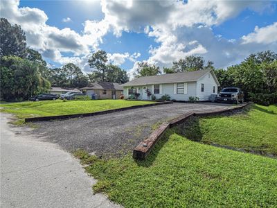 8485 22nd Street, House other with 3 bedrooms, 2 bathrooms and null parking in Vero Beach FL | Image 2