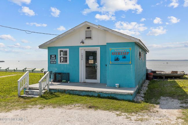 Waterfront building | Image 6