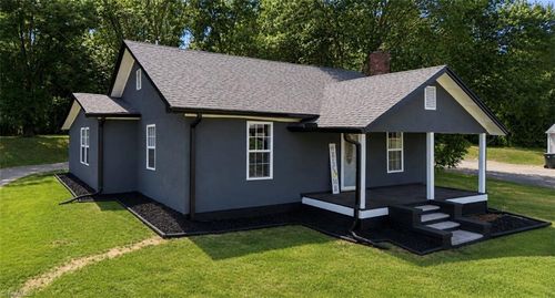 622 S Franklin Road, Mount Airy, NC, 27030 | Card Image