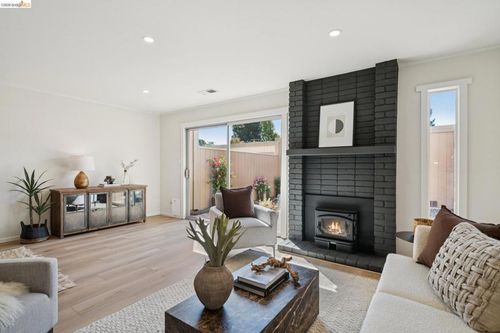 3153 Gilbert, Alameda, CA, 94502 | Card Image
