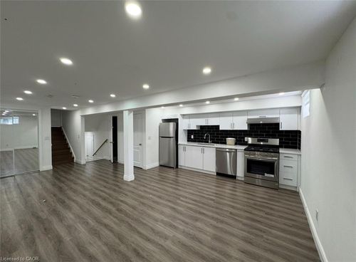 lower-28 Timberlane Crescent, Kitchener, ON, N2N1S9 | Card Image