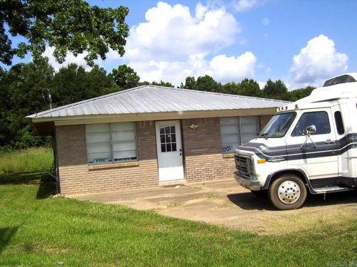 1039 N Constitution Ave, Ashdown, AR, 71822-4519 | Card Image