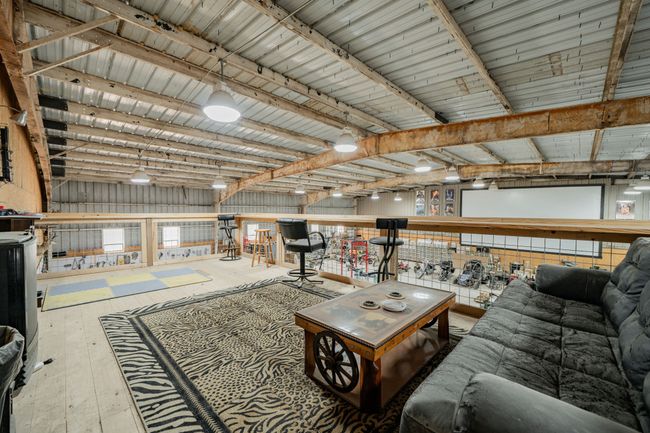 Balcony off of the man cave | Image 28