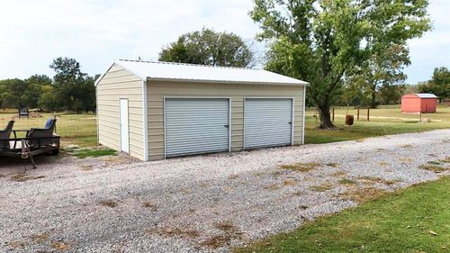 2064 Highway 77 S, Davis, OK, 73030-9573 | Card Image