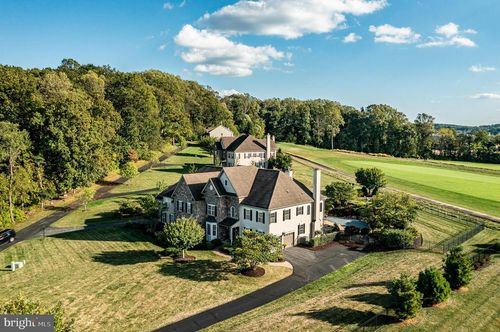 319 Ironstone Ln, ELVERSON, PA, 19520-9067 | Card Image