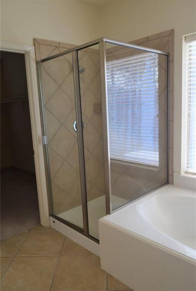 803 Lazy Springs Ln, House other with 5 bedrooms, 4 bathrooms and 3 parking in Spring TX | Image 9