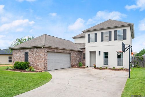 18642 Lake Harbor Ln, Prairieville, LA, 70769-5280 | Card Image