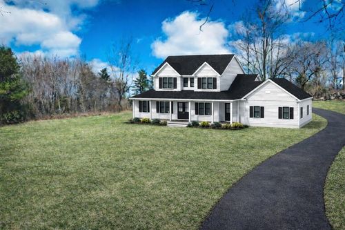 518 Manning St, Jefferson, MA, 01522-1574 | Card Image