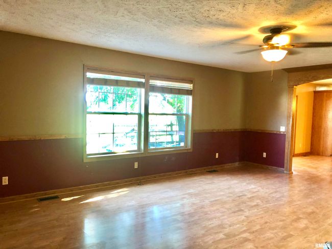 400 W Boundary Rd, House other with 3 bedrooms, 2 bathrooms and null parking in Creal Springs IL | Image 11