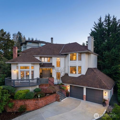 4601 Ne 89th St, Seattle, WA, 98115-3977 | Card Image